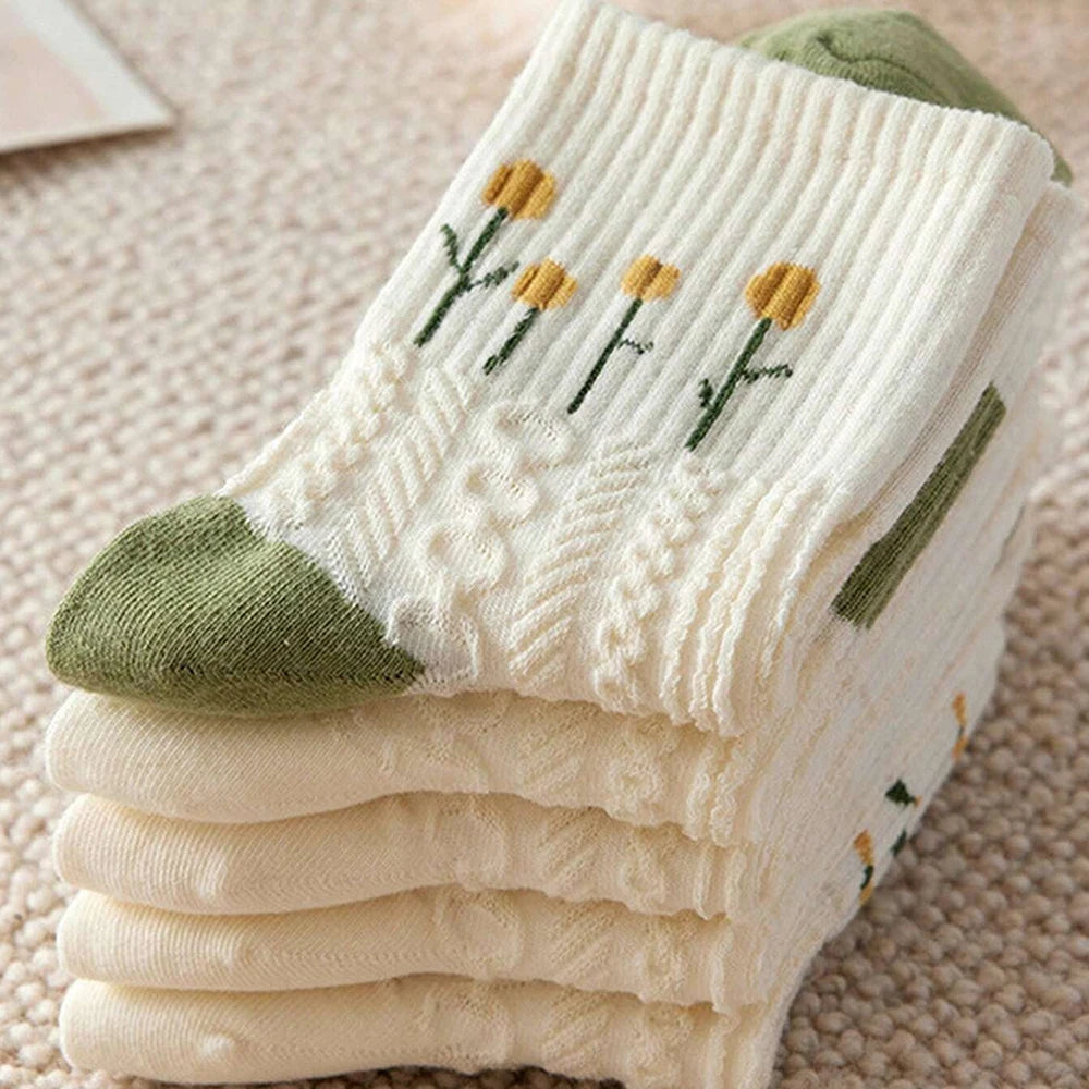 Women's Cartoon Socks – Creative and Fashionable Printed Mid-Length Socks - Image 4