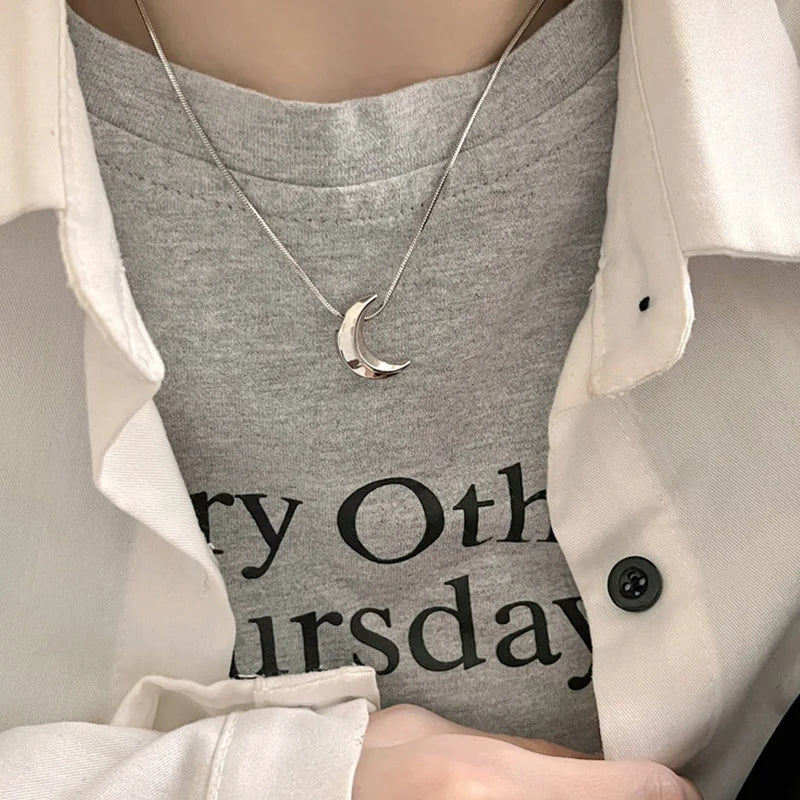 Simple Trendy Star Hollow Choker Necklace - Image 7