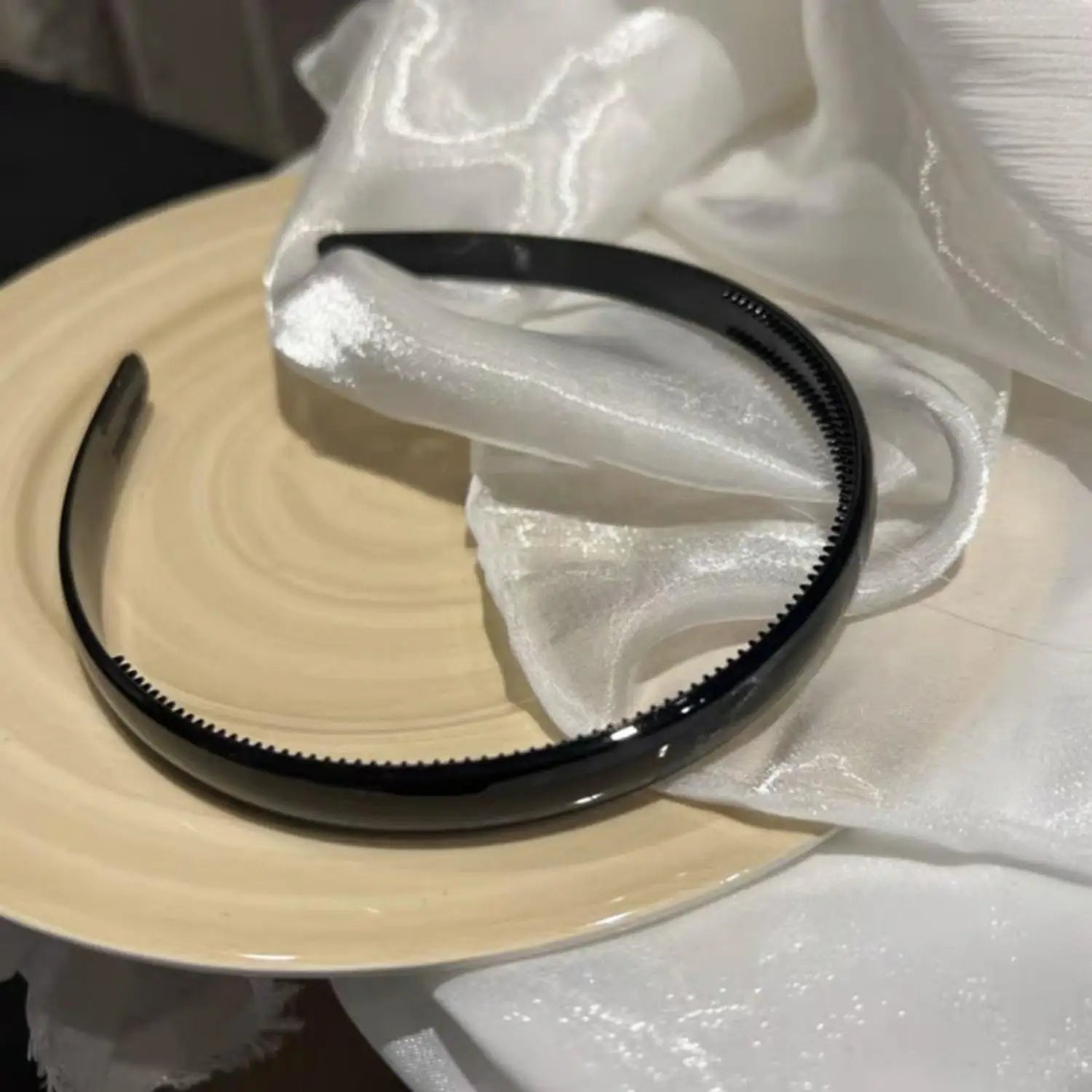 Plastic Translucent Hair Head Hoop Band – Non-slip Tooth Hairband - Image 6